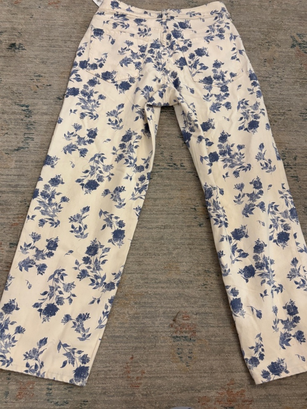 NWT Old Navy Cream Floral Print Straight-Leg Pants - Blue Floral